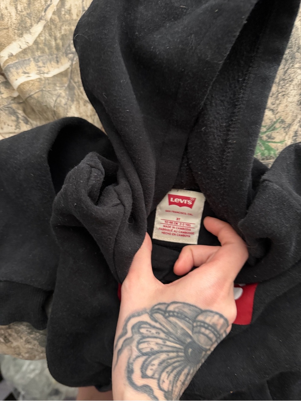 Levi sweater - Picture 2 of 2